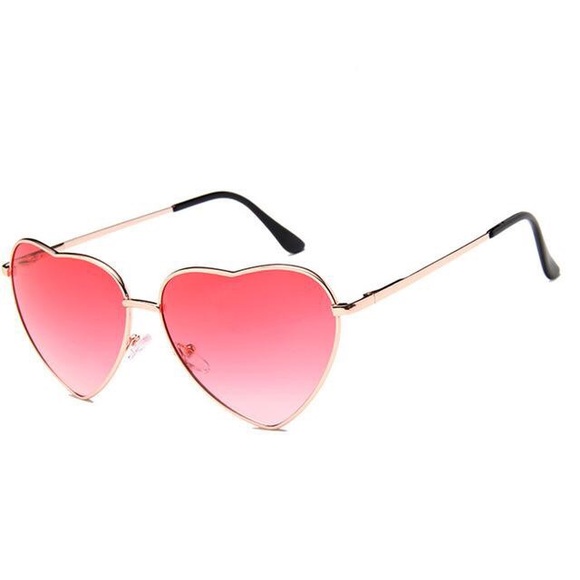 LaNorée Accessories - Red Gradient Heart-Shaped Sunglasses